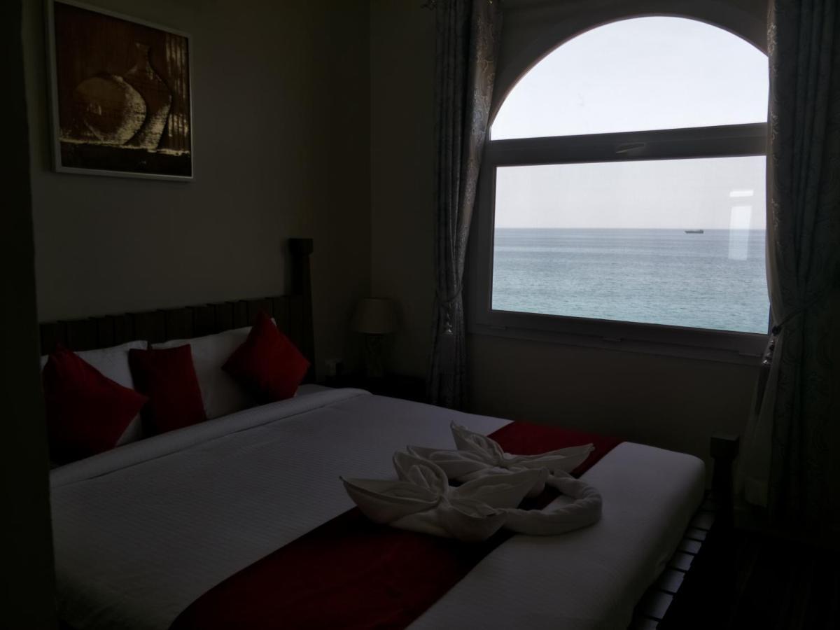 Sur Bandar Al Ayjah Hotel Apartments Екстериор снимка