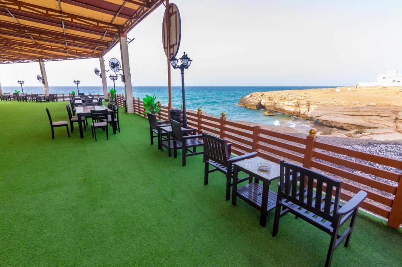 Sur Bandar Al Ayjah Hotel Apartments Екстериор снимка