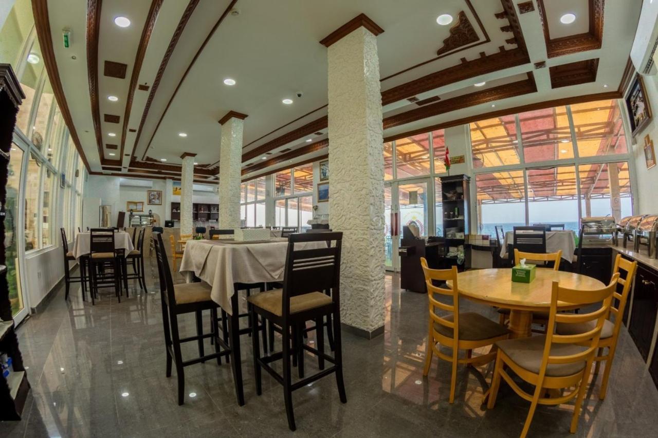 Sur Bandar Al Ayjah Hotel Apartments Екстериор снимка