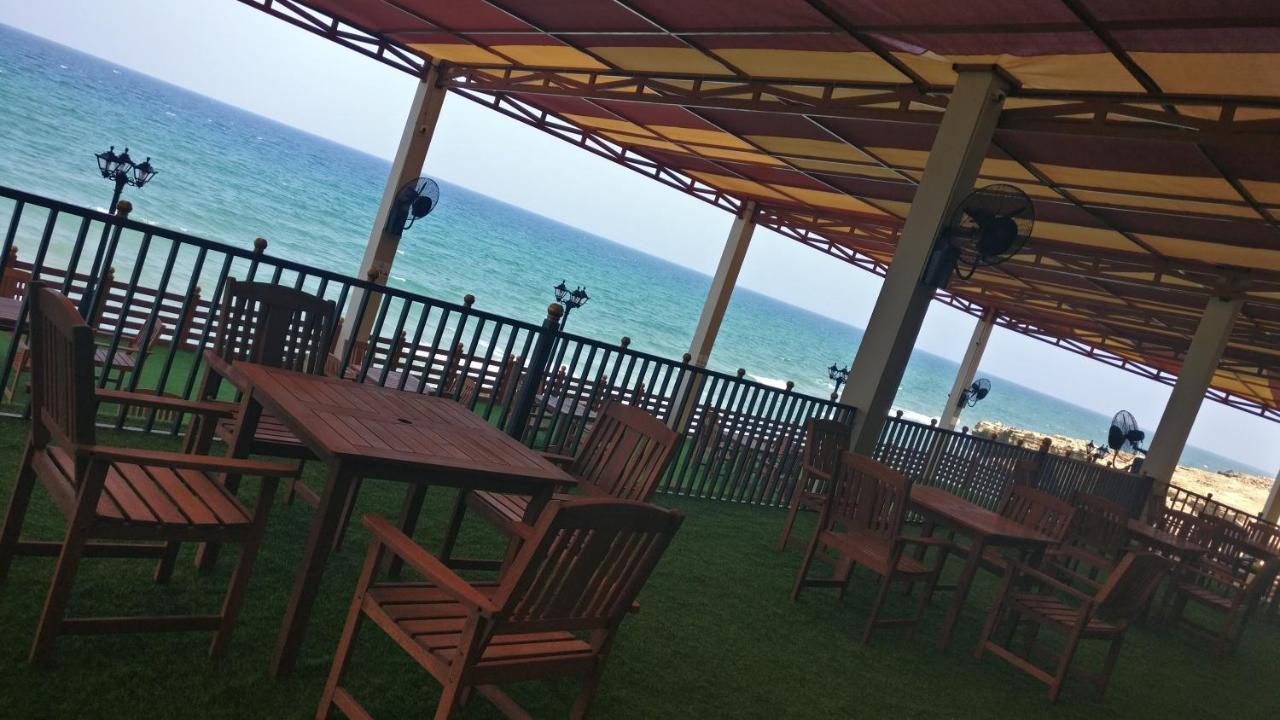 Sur Bandar Al Ayjah Hotel Apartments Екстериор снимка
