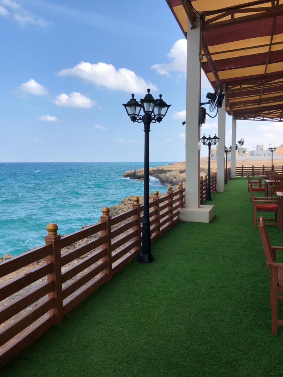 Sur Bandar Al Ayjah Hotel Apartments Екстериор снимка