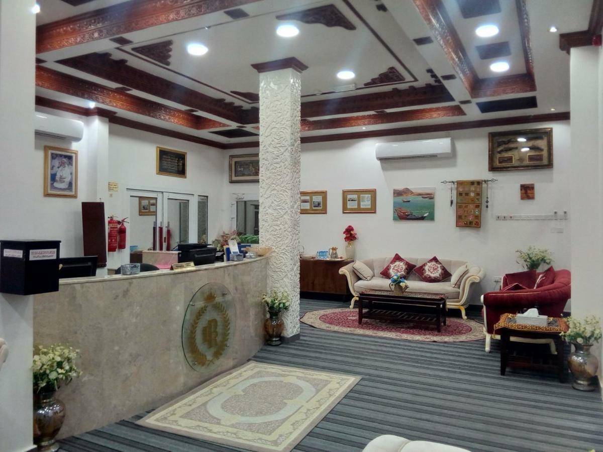 Sur Bandar Al Ayjah Hotel Apartments Екстериор снимка