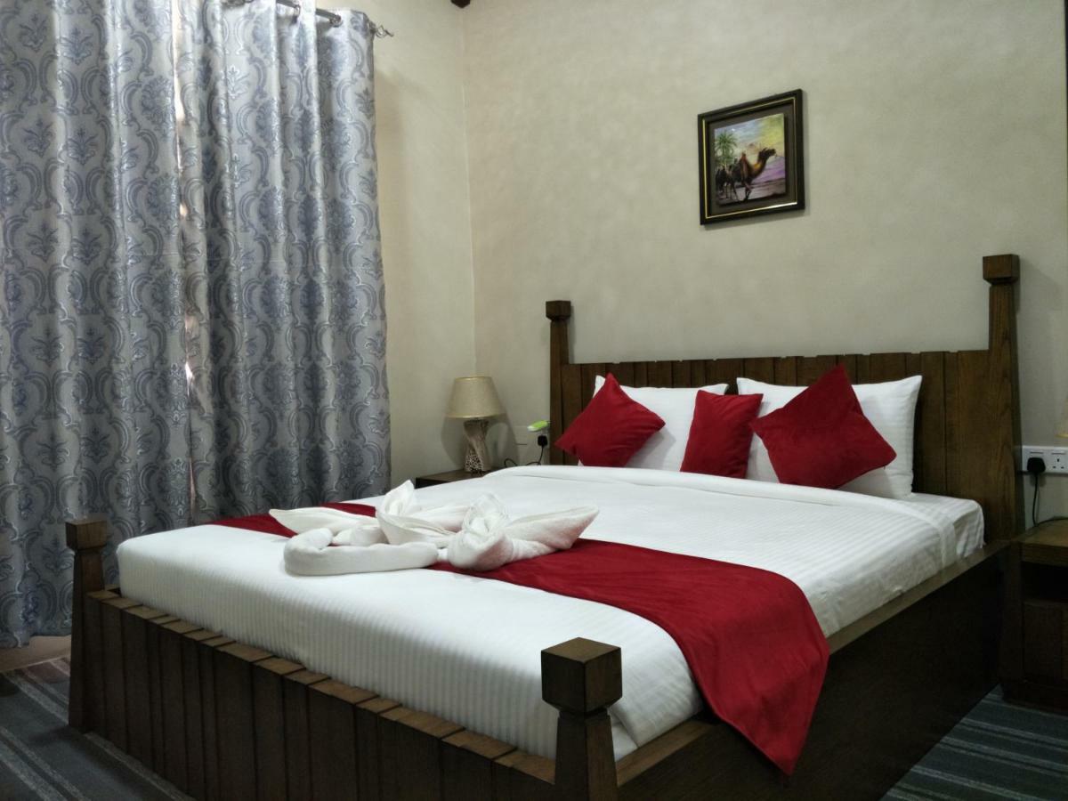 Sur Bandar Al Ayjah Hotel Apartments Екстериор снимка
