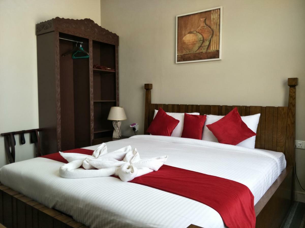 Sur Bandar Al Ayjah Hotel Apartments Екстериор снимка